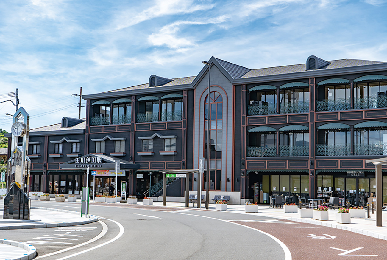 田川伊田駅