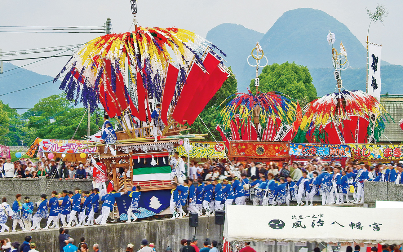 風治八幡宮川渡り神幸祭